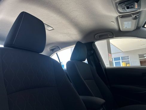 Used 2025 Toyota Corolla LE FWD image 15