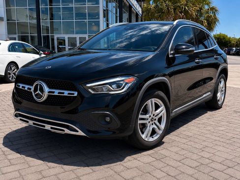 Used 2022 Mercedes-Benz GLA 250 4MATIC image 1