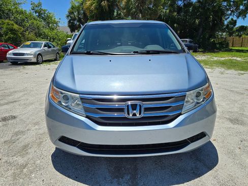 Used 2011 Honda Odyssey EX-L image 2
