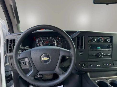 Used 2020 Chevrolet Express 3500 LT w/ LT Preferred Equipment Group RWD image 13