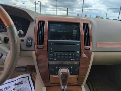 Used 2006 Cadillac STS w/ Preferred Equipment Group AWD/4WD image 29
