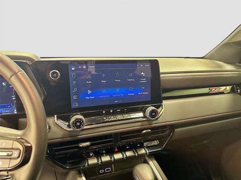 Used 2023 Chevrolet Colorado Z71 image 15