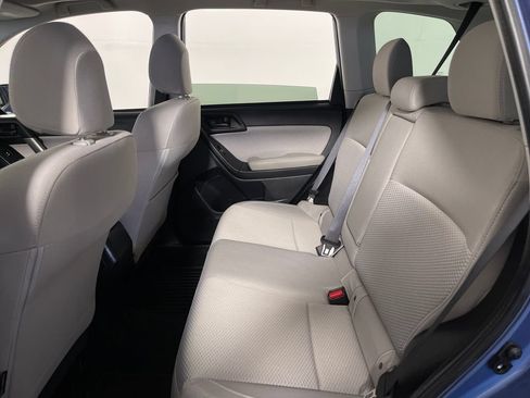 Used 2017 Subaru Forester 2.5i Premium w/ Popular Package #2A AWD/4WD image 13