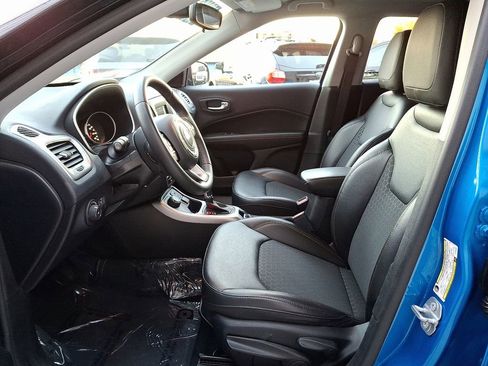 Used 2019 Jeep Compass Latitude image 15