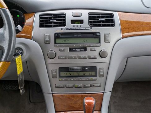 Used 2005 Lexus ES 330 image 14