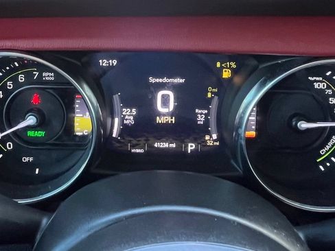 Used 2023 Jeep Wrangler Unlimited Rubicon 4xe AWD/4WD image 12