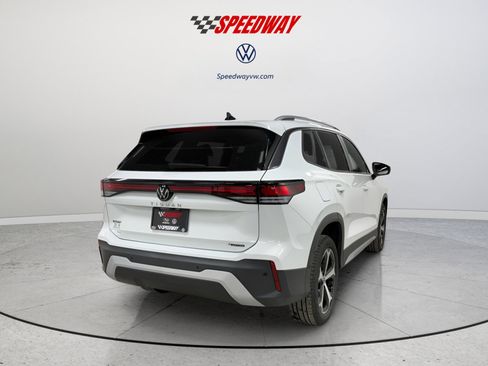 New 2026 Volkswagen Tiguan SE AWD/4WD image 7