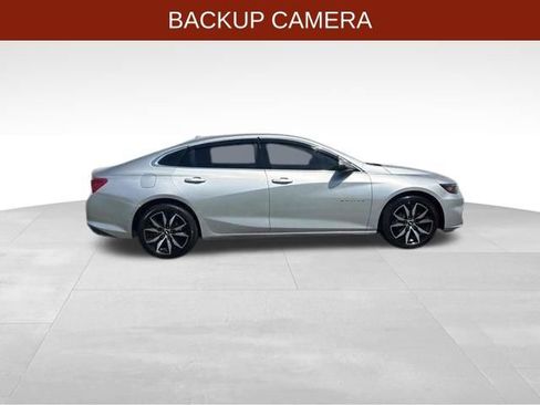 Used 2018 Chevrolet Malibu LT w/ Sport Package FWD image 8