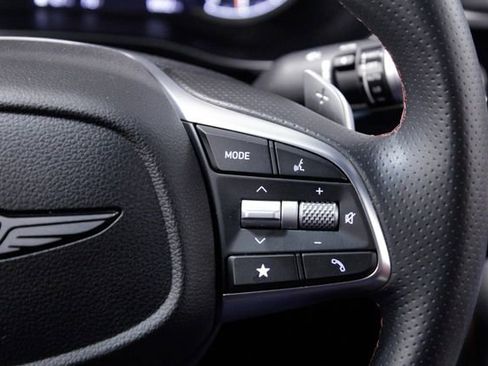 Used 2025 Genesis G70 2.5T w/ Sport Prestige Package image 26