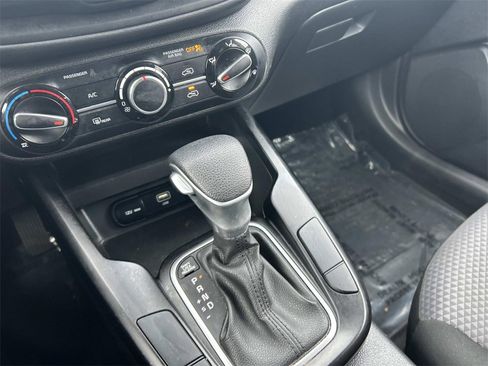 Used 2024 Kia Soul LX w/ Option Group 015 image 31