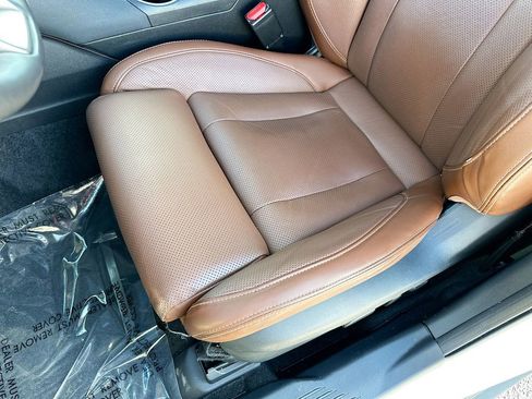 Used 2021 Subaru Outback Touring w/ Popular Package #2 image 20