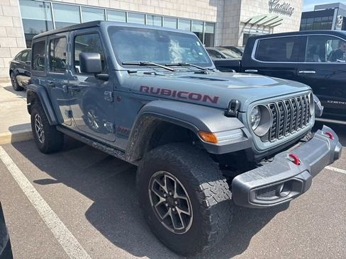 Used 2025 Jeep Wrangler Unlimited Rubicon image 1