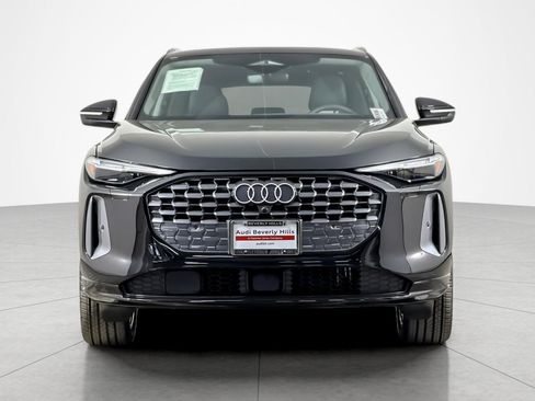 Used 2025 Audi Q5 Premium Plus w/ Premium Plus AWD/4WD image 8