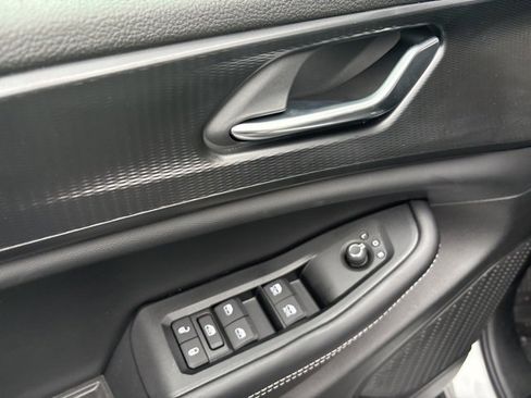 New 2025 Jeep Grand Cherokee L Altitude image 22