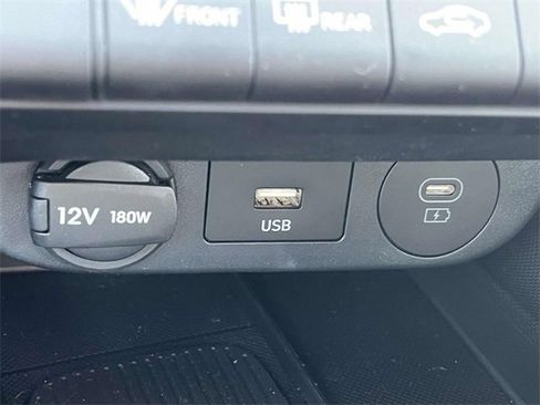 Certified 2025 Hyundai Elantra Sport image 22