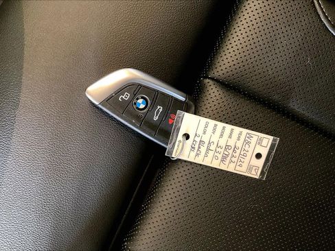 Certified 2022 BMW 330i Sedan w/ Premium Package image 13