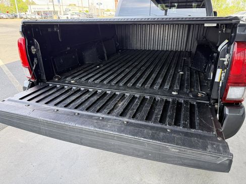 Used 2017 Toyota Tacoma TRD Sport w/ Tow Package image 41