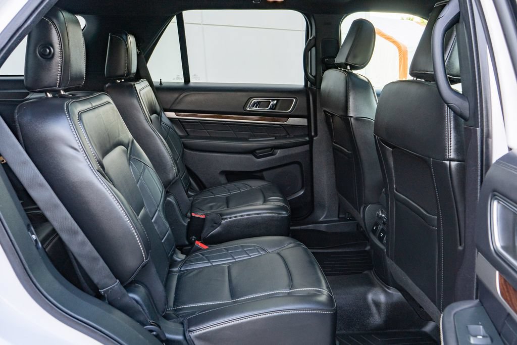 Used 2018 Ford Explorer Platinum AWD/4WD image 20