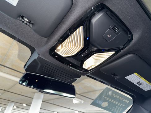 Certified 2025 BMW X5 sDrive40i w/ M Sport Package image 31