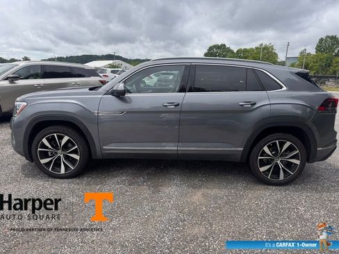 Used 2025 Volkswagen Atlas Cross Sport SEL Premium R-Line AWD/4WD image 2