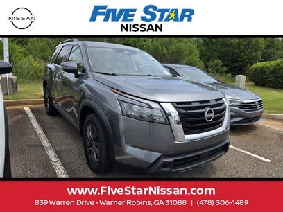 Used 2024 Nissan Pathfinder SV