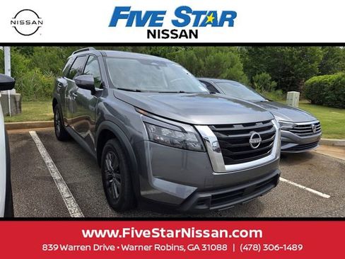 Used 2024 Nissan Pathfinder SV AWD/4WD image 1