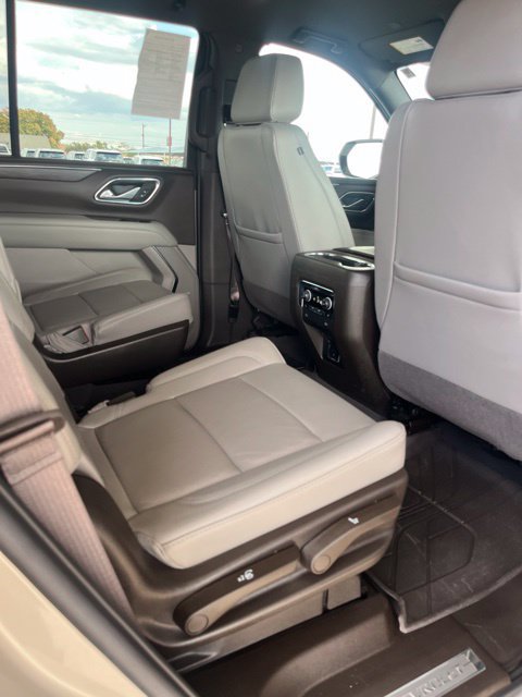 Used 2023 Chevrolet Tahoe LT w/ Luxury Package RWD image 11