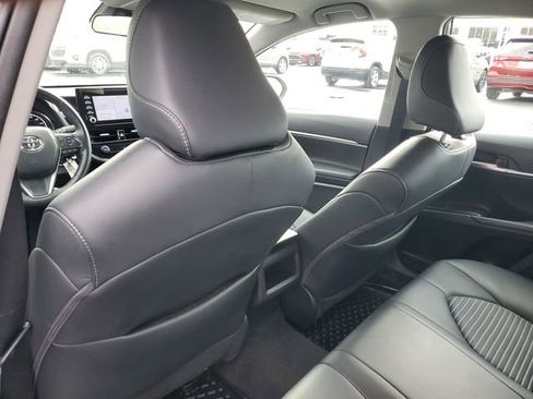 Used 2024 Toyota Camry SE image 9