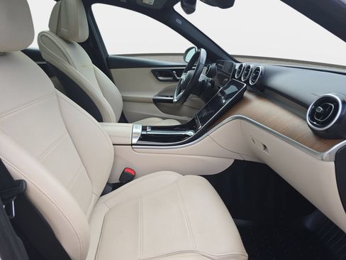 Used 2023 Mercedes-Benz C 300 4MATIC Sedan image 10