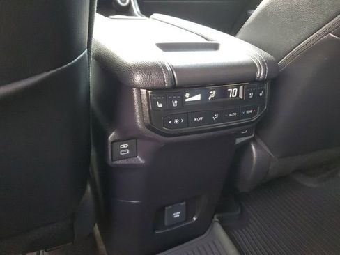 Used 2024 Toyota Grand Highlander Platinum image 16