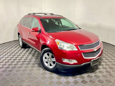 Used 2012 Chevrolet Traverse LT FWD image 3