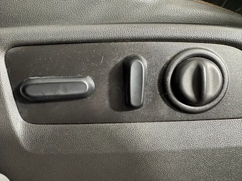 Used 2021 GMC Sierra 1500 AT4 w/ AT4 Value Package image 32