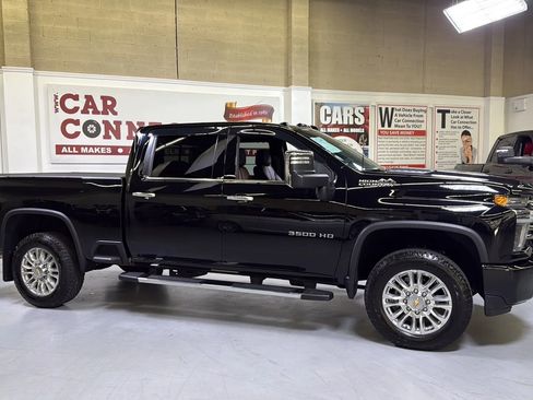 Used 2023 Chevrolet Silverado 3500 High Country w/ Z71 Off-Road Package AWD/4WD image 8