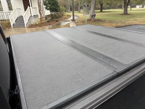 Used 2017 Ford F150 Lariat image 10