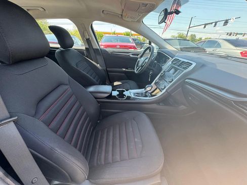 Used 2014 Ford Fusion SE w/ Equipment Group 201A FWD image 24