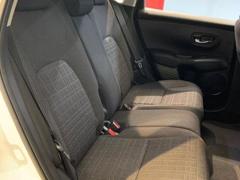 Used 2023 Honda HR-V LX image 44