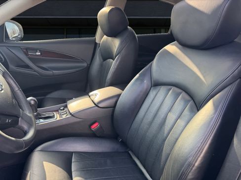 Used 2015 INFINITI QX50 Journey image 2