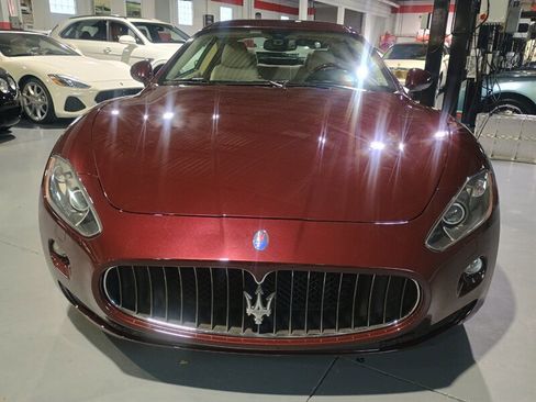 Used 2011 Maserati GranTurismo S image 9