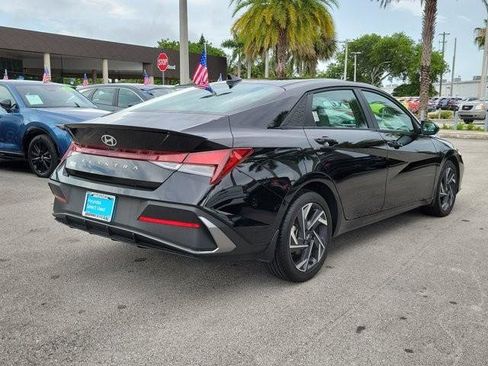 Certified 2025 Hyundai Elantra Sport FWD image 5