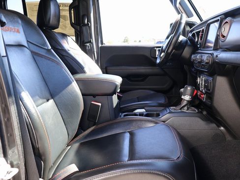 Used 2022 Jeep Gladiator Mojave w/ LED Lighting Group image 9