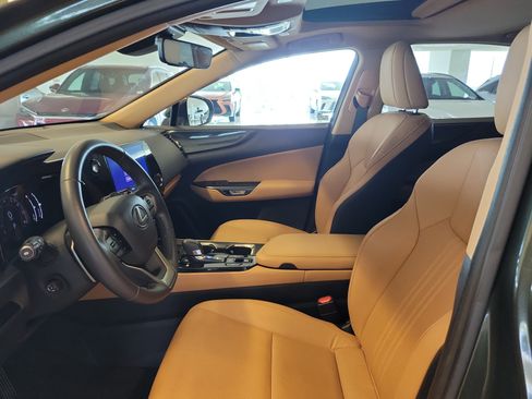 Used 2024 Lexus NX 250 FWD image 23