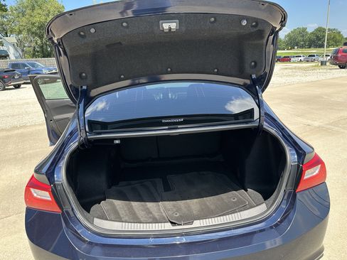 Used 2017 Chevrolet Malibu LS FWD image 14