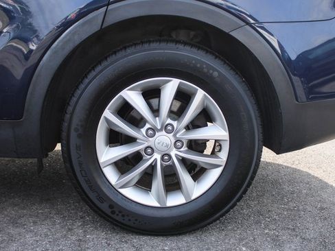 Used 2016 Kia Sorento LX image 36