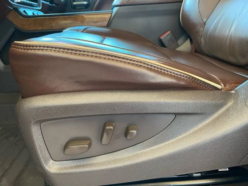 Used 2019 Chevrolet Silverado 3500 High Country w/ Duramax Plus Package image 13