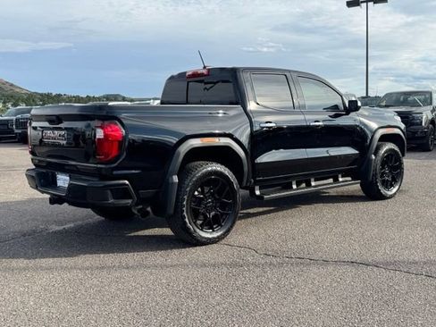 Certified 2025 GMC Canyon Denali w/ LPO, Denali Black Edition AWD/4WD image 5
