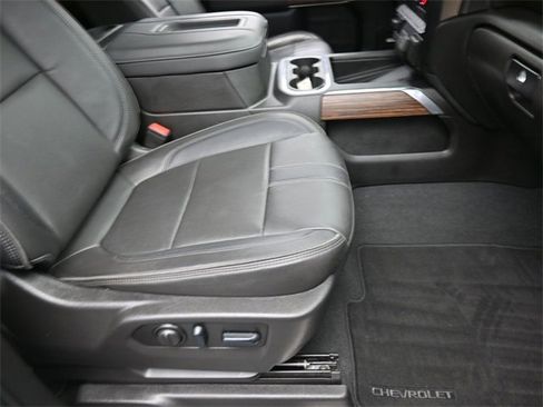 Used 2022 Chevrolet Silverado 3500 High Country w/ Z71 Off-Road Package image 19