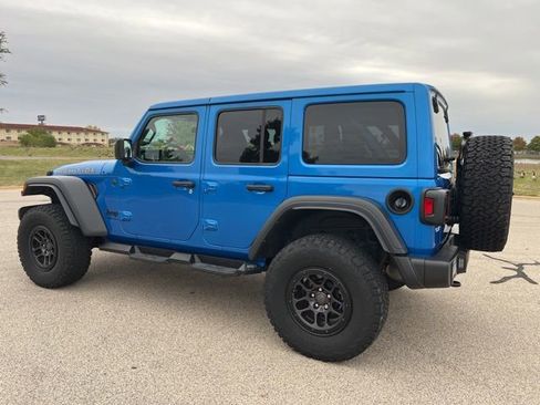 Used 2023 Jeep Wrangler Unlimited Sport image 2