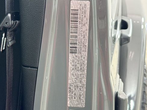 Used 2020 Jeep Wrangler Unlimited Rubicon w/ Steel Bumper Group image 31