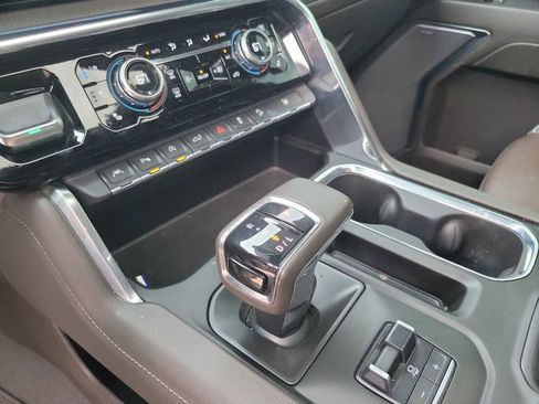 Used 2023 GMC Sierra 1500 Denali w/ Technology Package image 21
