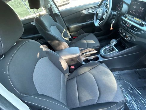 Used 2024 Kia Forte LXS image 24